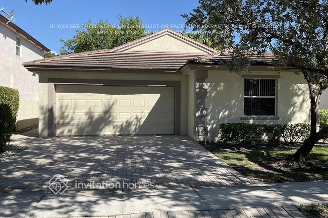 Building Photo - 7333 NW 1st Manor