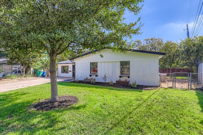 Photo - 2014 Hardy Cir