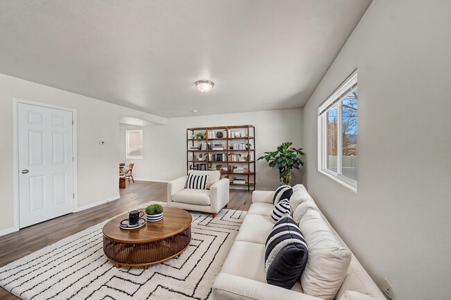 Photo - 4210 Rosalie St