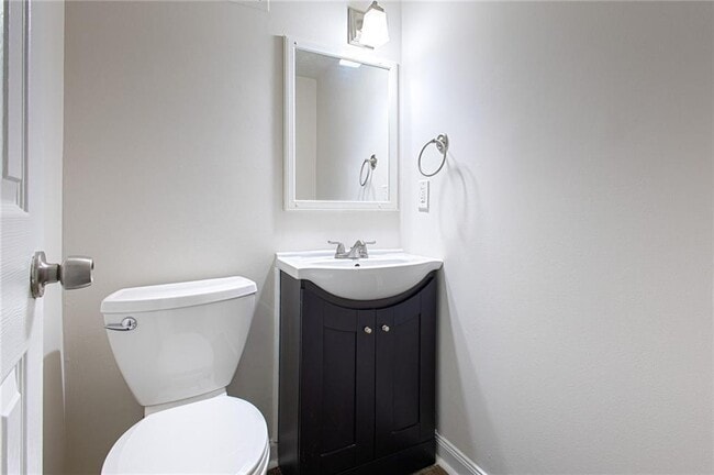 Photo - 5740 Old Gordon Rd