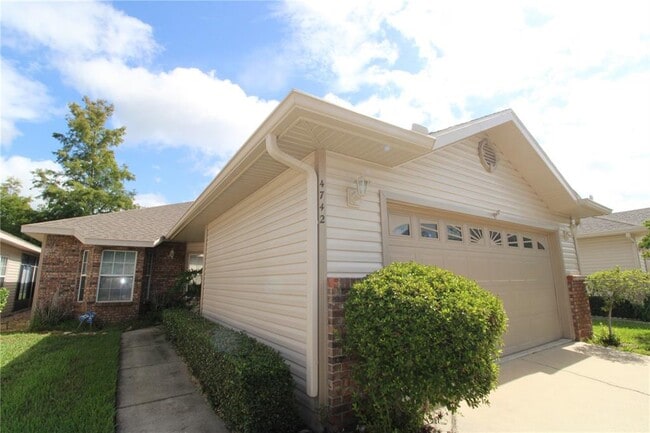 Building Photo - 4742 NW 79th Rd
