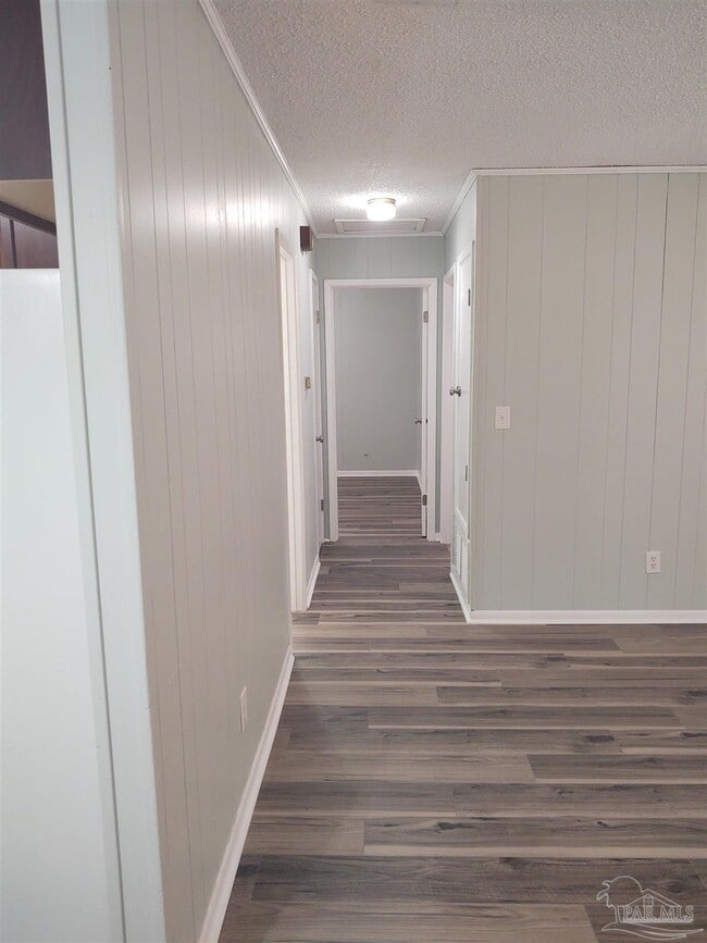 Photo - 6593 Lee St