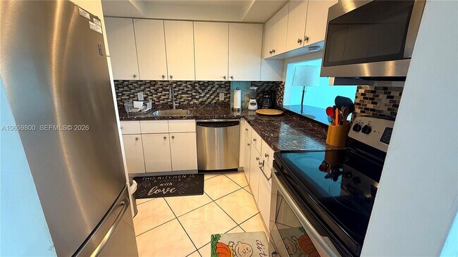 Building Photo - 3505 S Ocean Dr Unit 1403