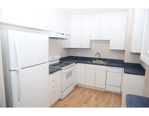 Photo - 69 Milliken Ave Unidad 19A