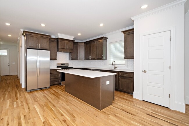 Photo - 3809 Burt Dr