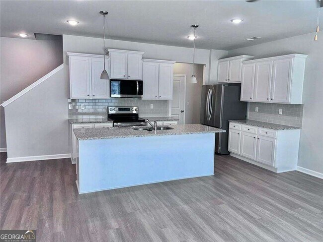 Photo - 2618 Swan Lake Dr SW