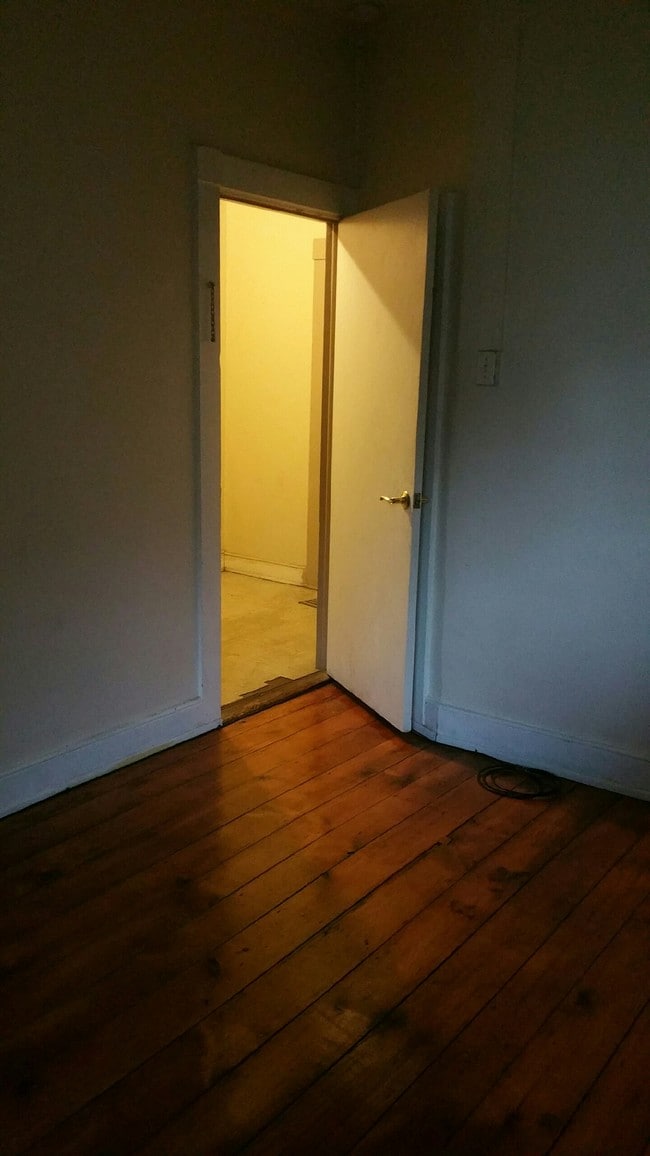 Photo - 44 S Prince St Unit 3