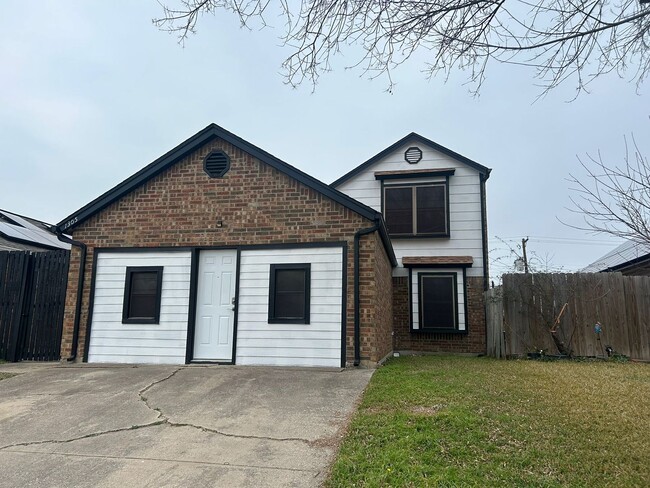 Photo - 1305 White Lake Dr