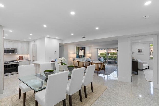 Building Photo - 170 N Ocean Blvd Unit 208 Rental