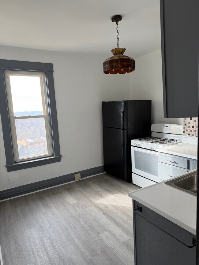 Photo - 43 Stewart Ave Unidad 43 Stewart ave