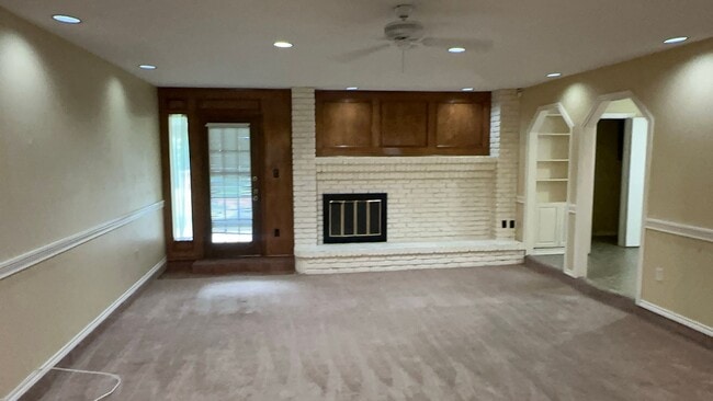 Photo - Spacious Ranch Style Home!