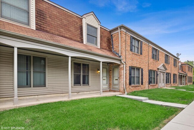 Photo - 1812 Bristol Walk Townhome
