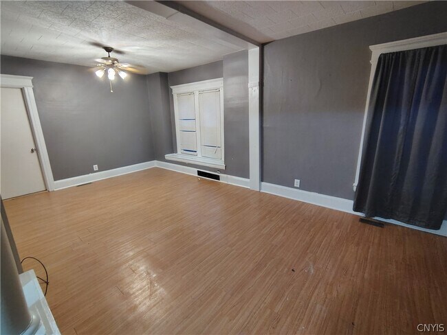 Photo - 147 E Matson Ave