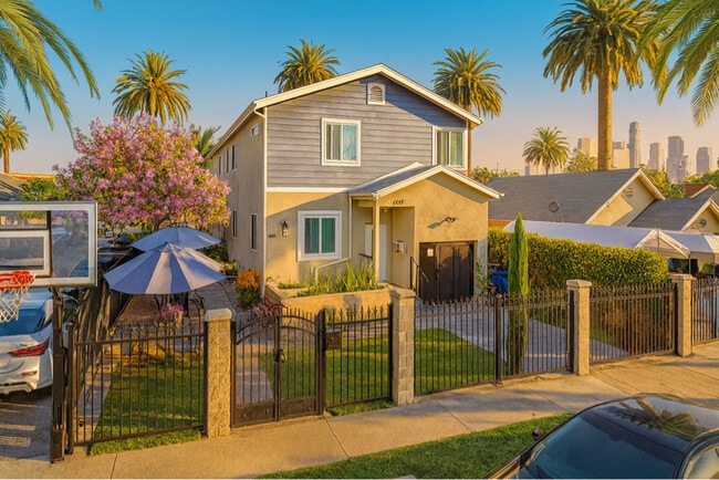 Building Photo - 1447 E 25th St