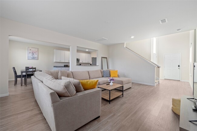 Building Photo - 16314 Dutton Clover Dr