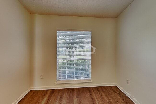 Photo - 11609 Deep Springs Dr N