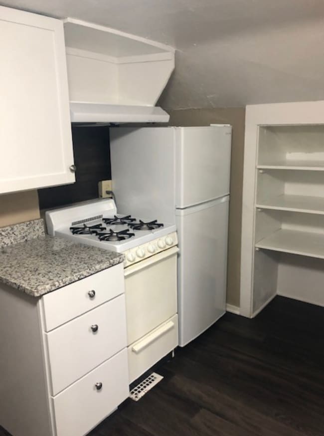 Photo - 283 W Harrison Ave Apartment Unit 3