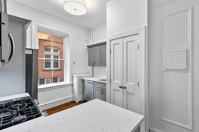 Photo - 284 Orange St Unit 101