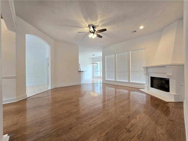 Photo - 2107 Olvey Dr