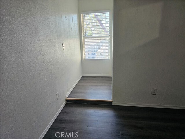 Photo - 218 E 25th St