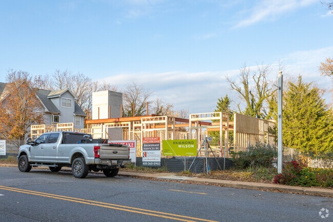 12/2/21 - 106-108 Annapolis St