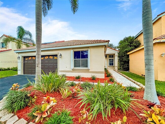 Photo - 841 Stanton Dr House