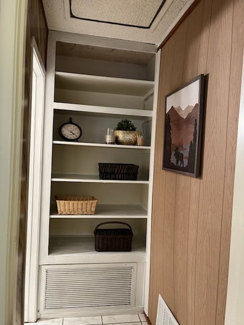 Photo - 9231 Lemon St