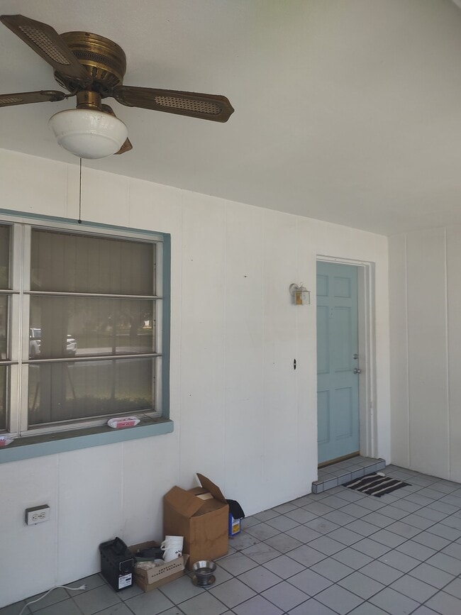 489 Jewel Ct Unit 1
