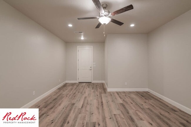 Photo - 493 N 550 W