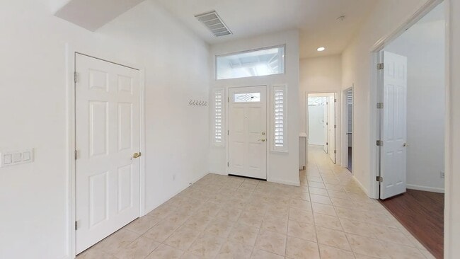 Photo - 2012 Carignan Way