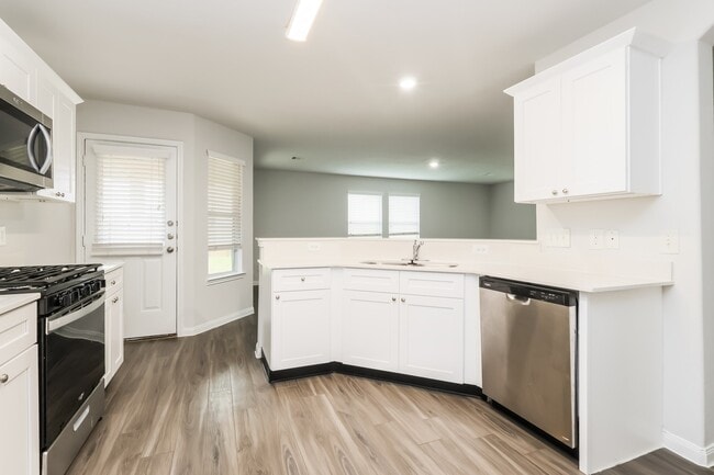 Photo - 2422 Gibbs Bend Ct