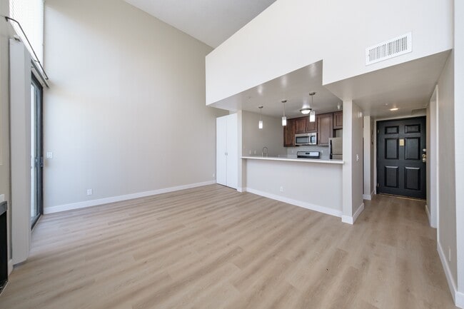 Photo - Palms View Apartments