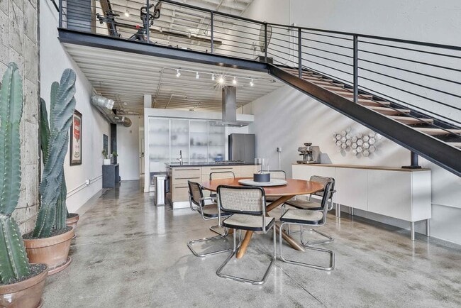 Photo - 675 Greenwood Ave NE Unit 122