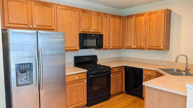 Photo - Spacious townhome
