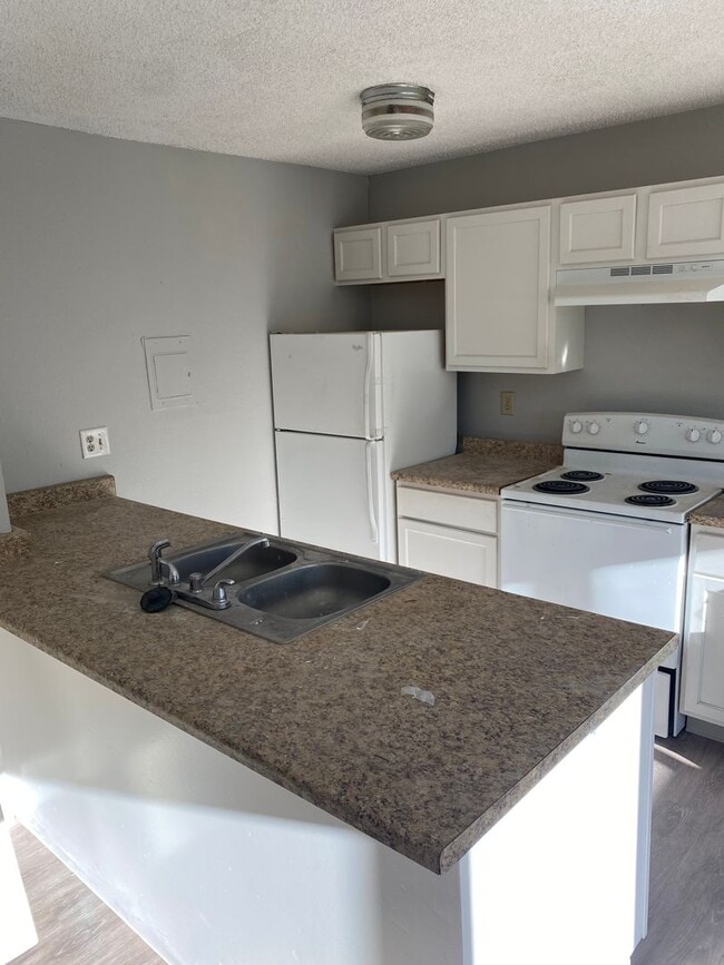 Photo - $300 OFF FIRST MONTH | $1162 | 2BR/1BA 4Pl...