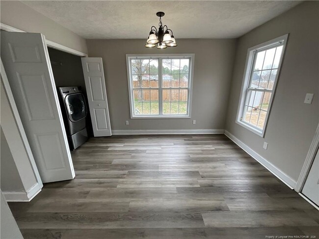 Photo - 301 Sanford Ct