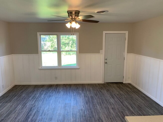 Photo - 4118 S Ong St