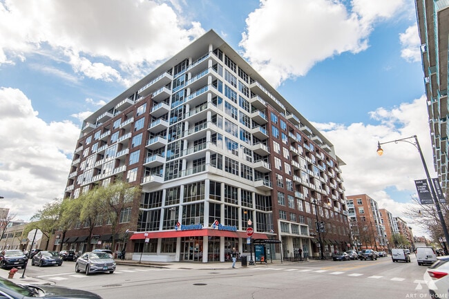 Photo - 901 W Madison St