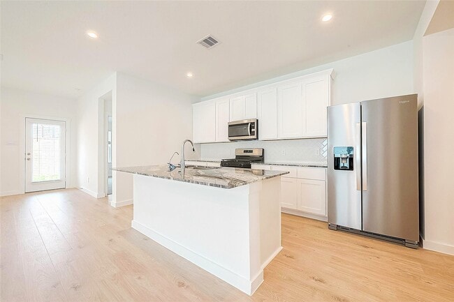 Photo - 1210 Via Del Corso Ln