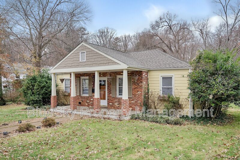 Photo - 1641 Cherry Avenue