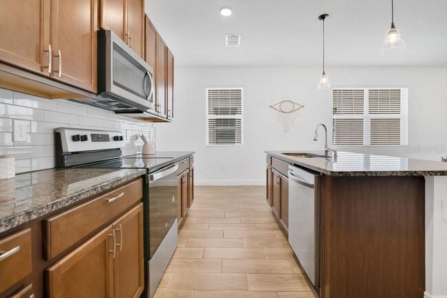 Photo - 3280 Canna Lily Pl