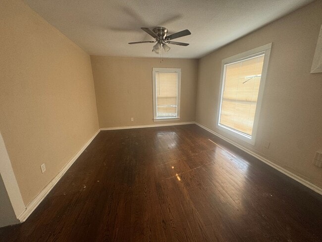 Photo - 7018 Avenue F