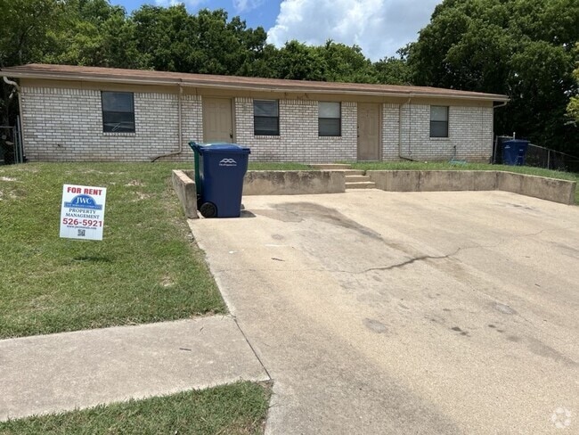 Building Photo - 911 Dryden Ave Rental