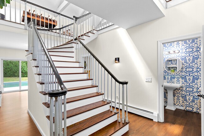 Photo - 1 Harbor View Dr