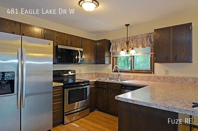 Photo - 481 W Eagle Lake Dr