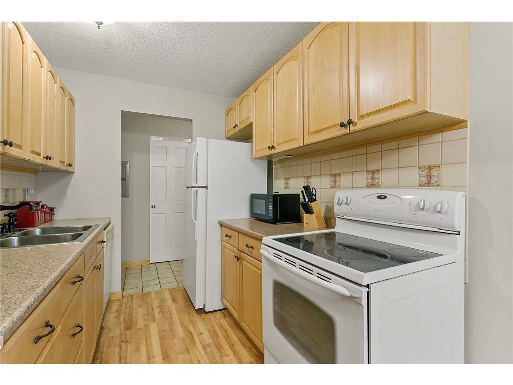 Photo - 4560 Cedar Lake Rd S Unit 3