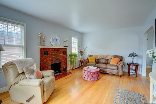 Photo - 40 Betwood St