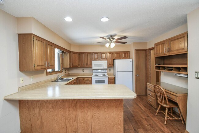 Photo - 2213 S Wellington Ave