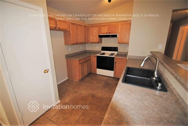 Photo - 12470 W Hearn Rd