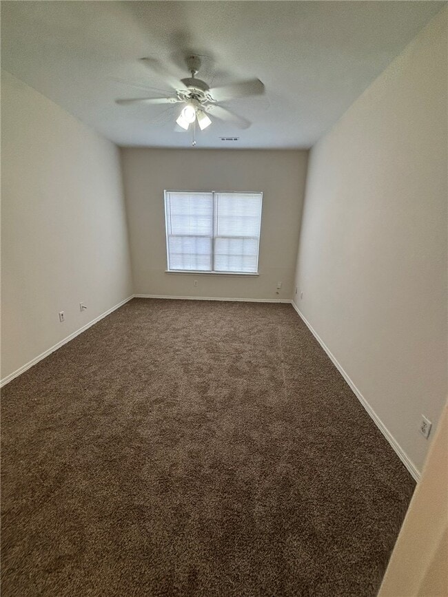 Photo - 3100 SW Deerfield Blvd